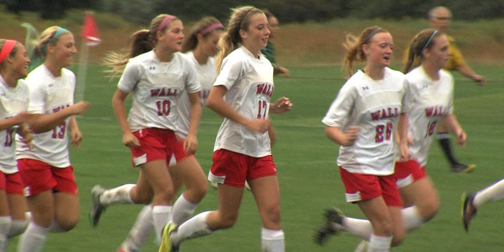 Wall hands Colts Neck first loss