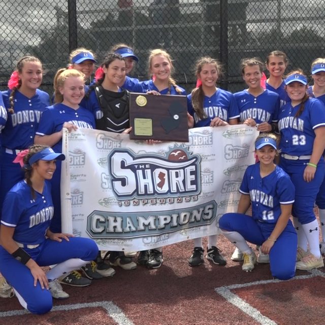 Donovan Catholic brings the fireworks to rally and win the SCT Title