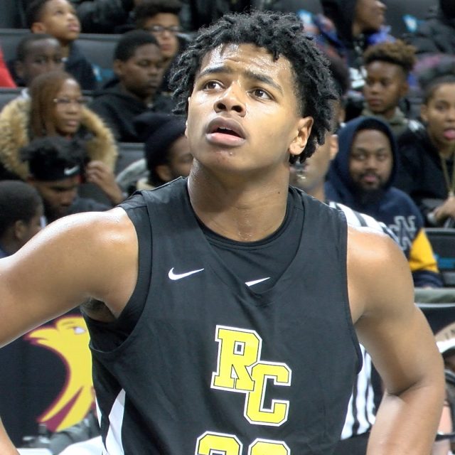 Roselle Catholic’s Corey Floyd Jr. Commits to UCONN