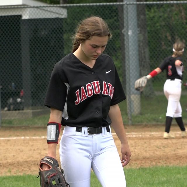 Big Fourth Inning Sends Jackson Memorial Softball to SJG4 Semis