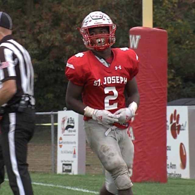 Ahmad Ross Commits to Army