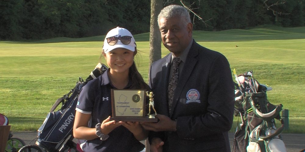 Montgomery wins girls golf T of C, IHA’s Kim wins individual state title
