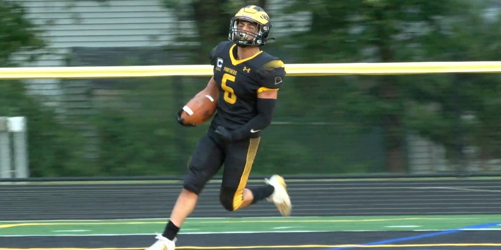 Elite 11: Great Plays from Week 3 Vie for JSZ Top Play Belt