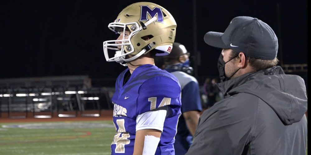 Monroe football streaks to third straight win