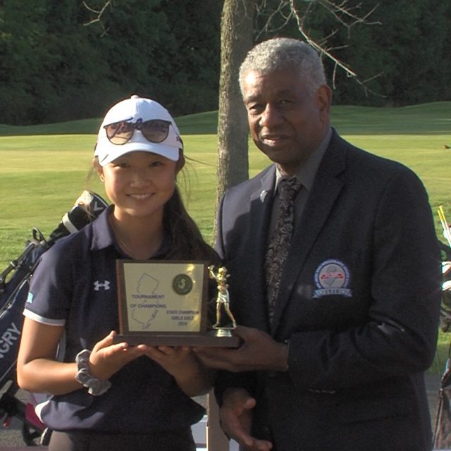 Montgomery wins girls golf T of C, IHA’s Kim wins individual state title