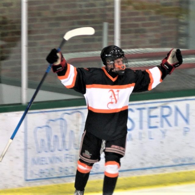 Middletown North scores Monday night ice upset of RFH