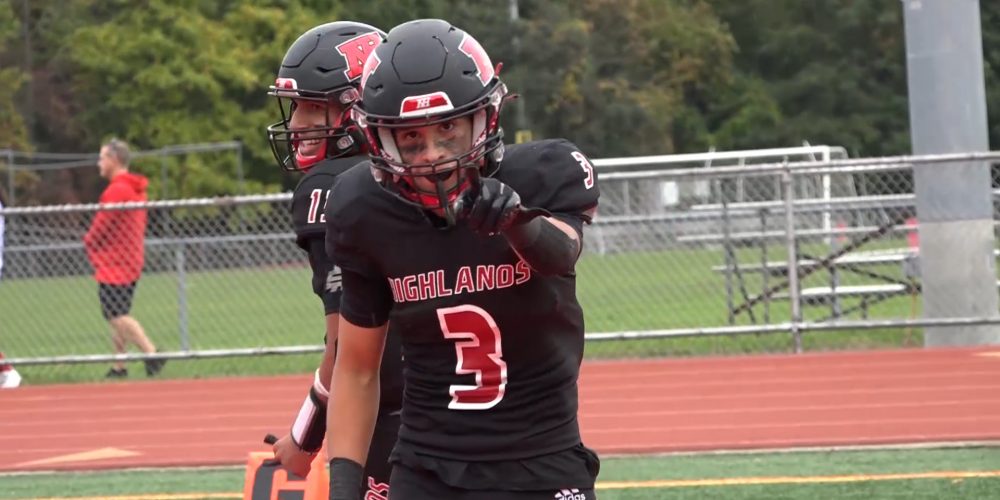 Week 8 brings a stellar batch of Top Play nominees