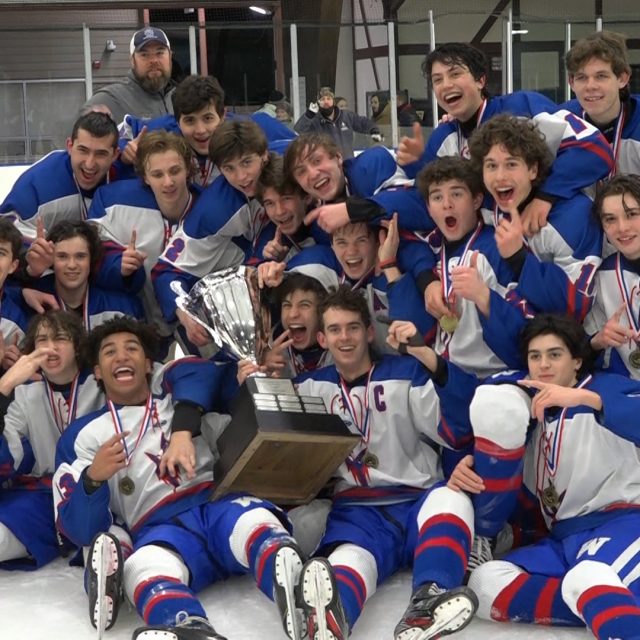 Westfield hockey raises first Union County Title since 2018