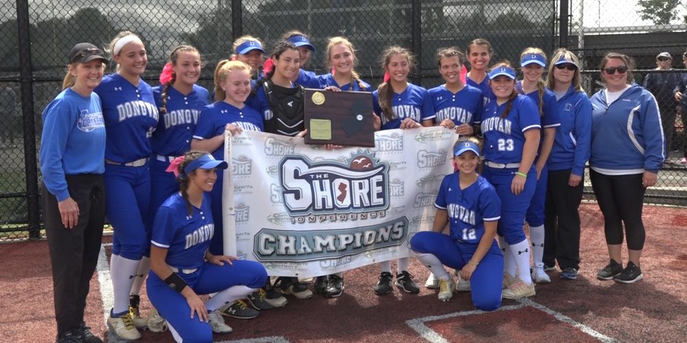 Donovan Catholic brings the fireworks to rally and win the SCT Title