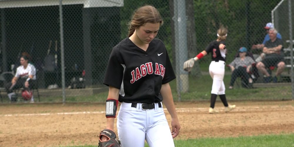 Big Fourth Inning Sends Jackson Memorial Softball to SJG4 Semis