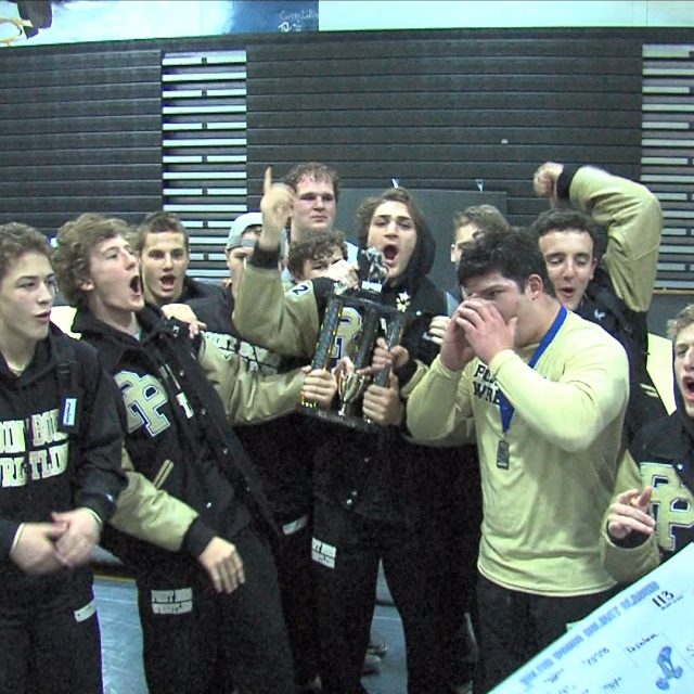 Watch wrestling tournament highlights from Middletown and Holmdel
