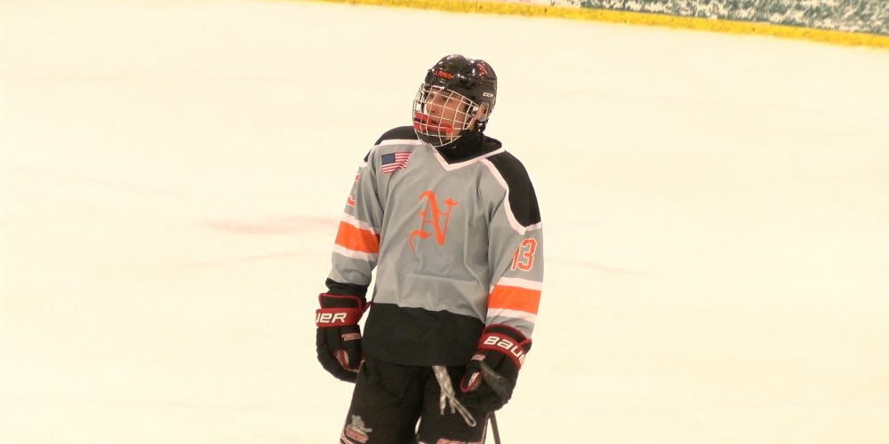 Middletown North wins third straight on ice